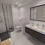 1br With Garage In Kirchberg Lejlighed Luxembourg By